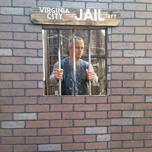 Meet your Posher, Roque